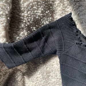 Ambiance Apparel Cropped Black Long Sleeve